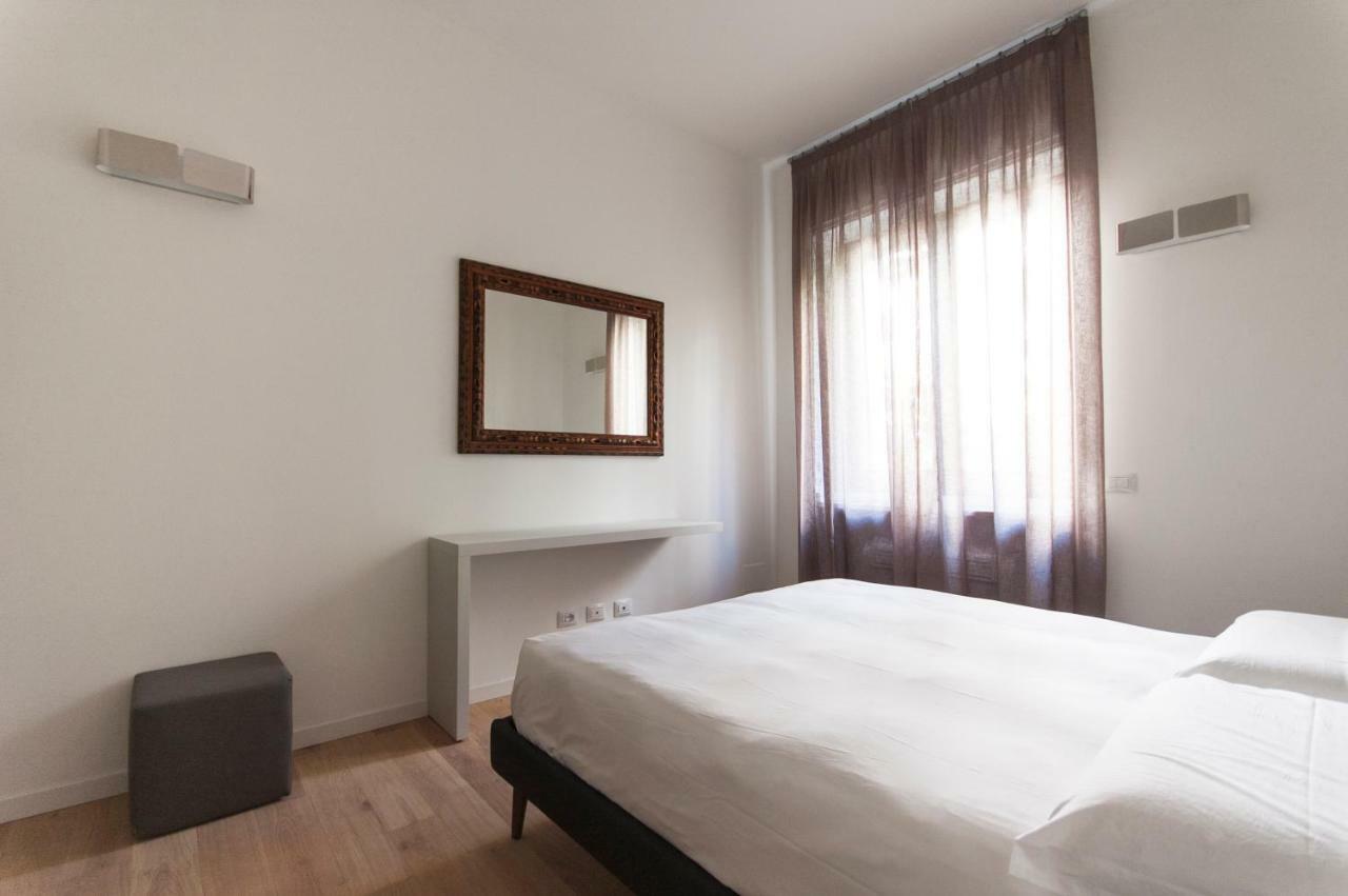 Beautiful Flat In Milano Center Milão Exterior foto
