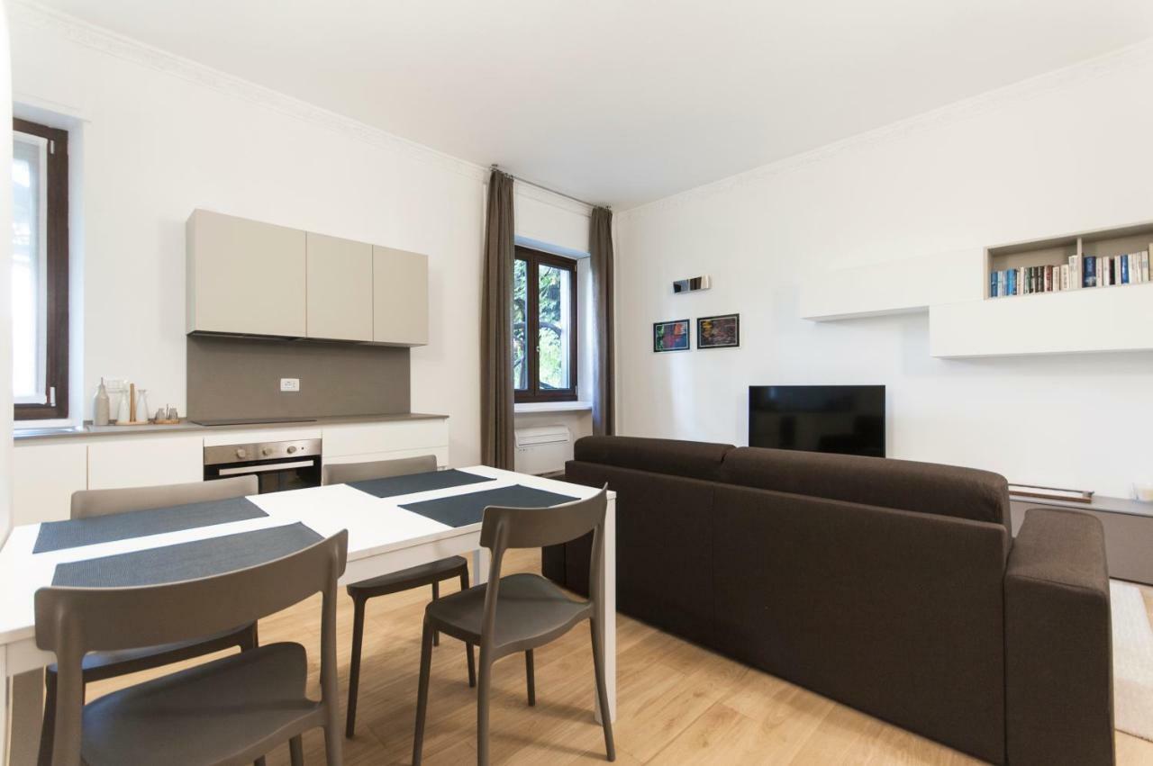 Beautiful Flat In Milano Center Milão Exterior foto