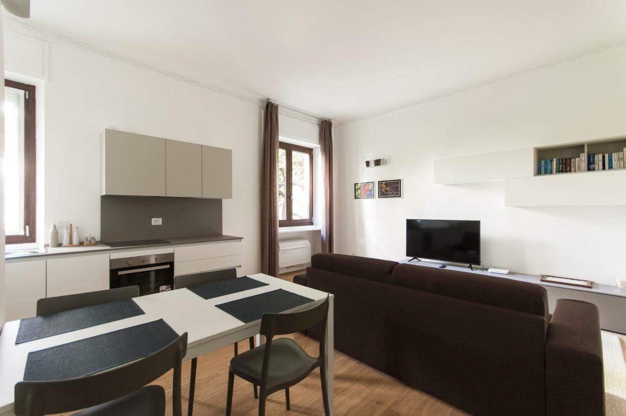 Beautiful Flat In Milano Center Milão Exterior foto