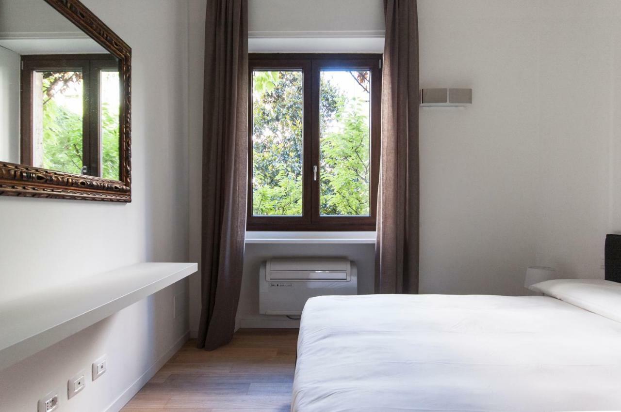 Beautiful Flat In Milano Center Milão Exterior foto