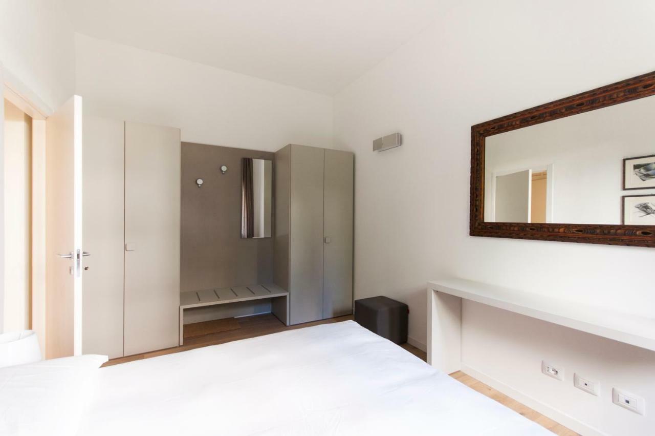 Beautiful Flat In Milano Center Milão Exterior foto